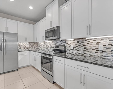 569 Bethesda Court - Photo Thumbnail 4