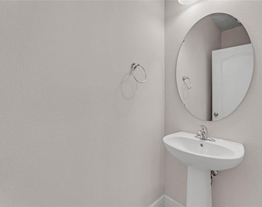 569 Bethesda Court - Photo Thumbnail 15