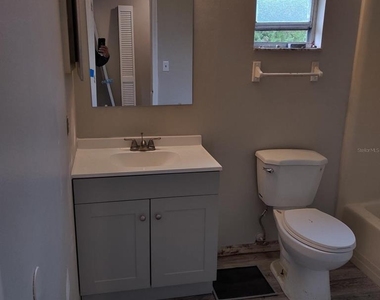 722 W Columbia Avenue - Photo Thumbnail 2