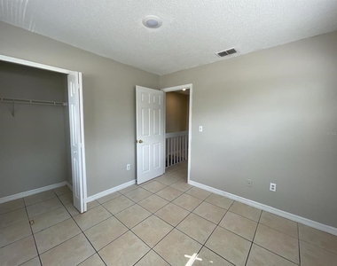 722 W Columbia Avenue - Photo Thumbnail 5