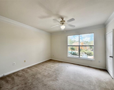 8801 Villa View Circle - Photo Thumbnail 5