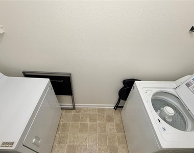8801 Villa View Circle - Photo Thumbnail 19