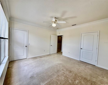 8801 Villa View Circle - Photo Thumbnail 6