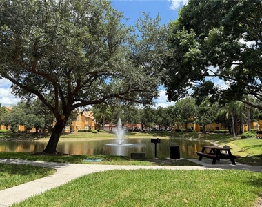 8801 Villa View Circle - Photo Thumbnail 33