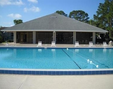 2713 Oak Park Way - Photo Thumbnail 15