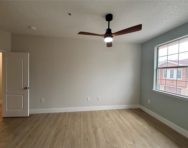 12208 Wild Iris Way - Photo Thumbnail 7