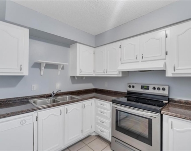 542 Orange Drive - Photo Thumbnail 17