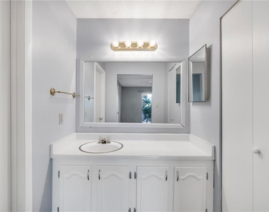 542 Orange Drive - Photo Thumbnail 29