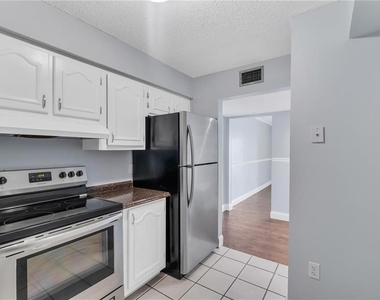 542 Orange Drive - Photo Thumbnail 18