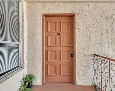 542 Orange Drive - Photo Thumbnail 8