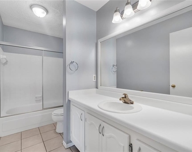 542 Orange Drive - Photo Thumbnail 20