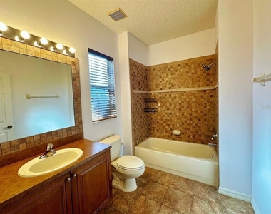 13809 Amelia Pond Drive - Photo Thumbnail 16