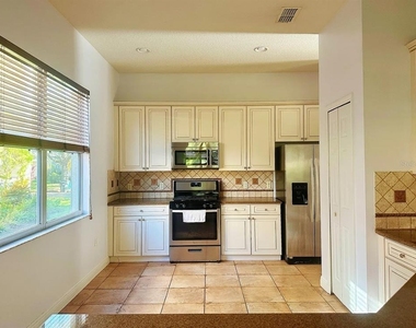 13809 Amelia Pond Drive - Photo Thumbnail 5