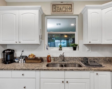 159 Laurie Drive - Photo Thumbnail 15