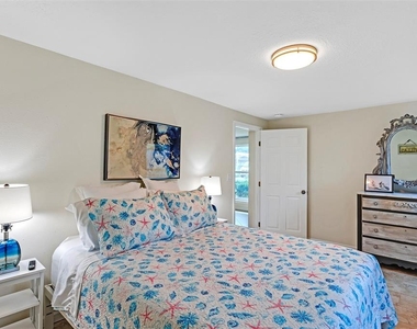 159 Laurie Drive - Photo Thumbnail 13