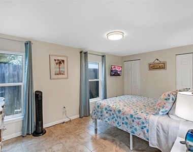 159 Laurie Drive - Photo Thumbnail 12