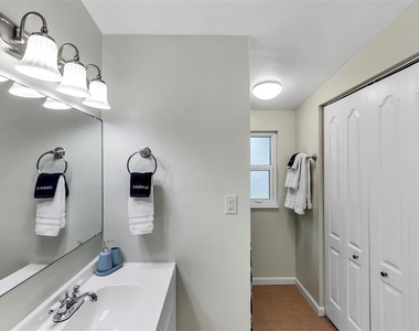 159 Laurie Drive - Photo Thumbnail 23