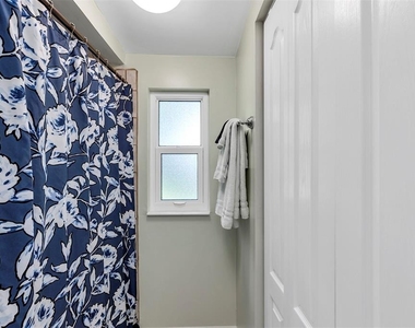159 Laurie Drive - Photo Thumbnail 24
