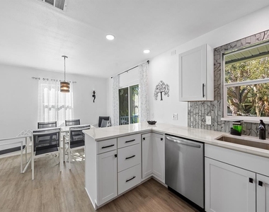 23019 Seneca Avenue - Photo Thumbnail 9