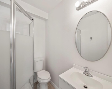 23019 Seneca Avenue - Photo Thumbnail 16