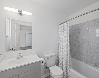23019 Seneca Avenue - Photo Thumbnail 14