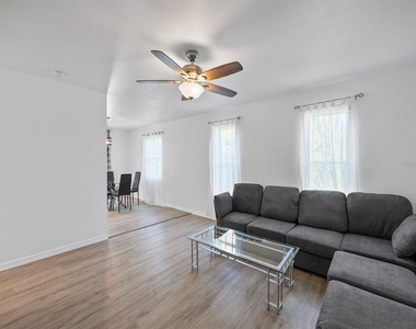 23019 Seneca Avenue - Photo Thumbnail 6