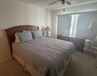 1400 Tarpon Center Drive - Photo Thumbnail 10
