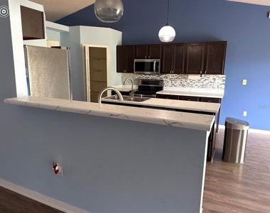 4600 Tarrega Street - Photo Thumbnail 2