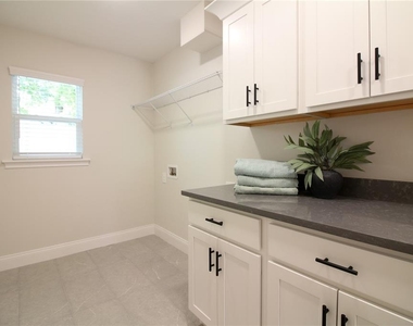 1242 Dorothy Street - Photo Thumbnail 12