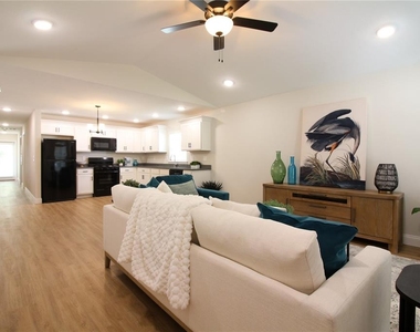 1242 Dorothy Street - Photo Thumbnail 6