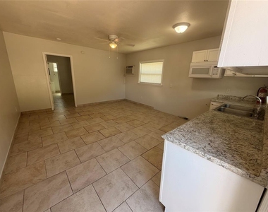 110 Forest Avenue - Photo Thumbnail 1