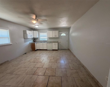 110 Forest Avenue - Photo Thumbnail 3