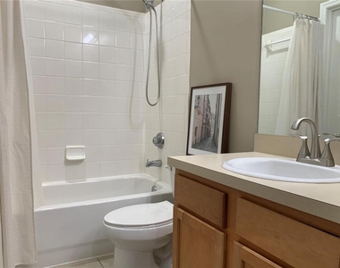 887 Nw 21st Avenue - Photo Thumbnail 29
