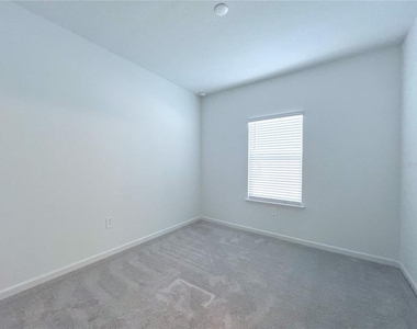 12453 Nw 137th Terrace - Photo Thumbnail 11