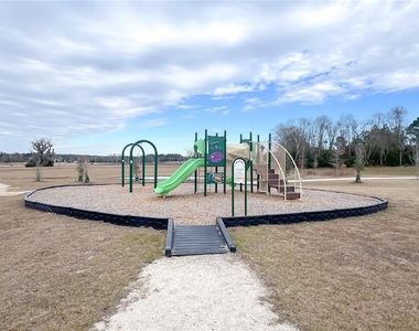 12453 Nw 137th Terrace - Photo Thumbnail 18