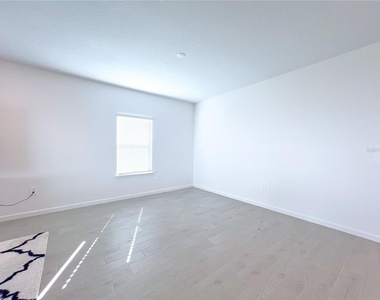 12453 Nw 137th Terrace - Photo Thumbnail 13