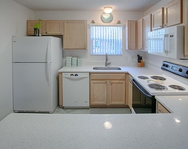 3337 Ashbrook Place - Photo Thumbnail 4