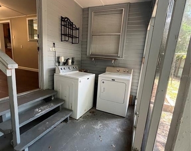 949 N Grandview Street - Photo Thumbnail 14