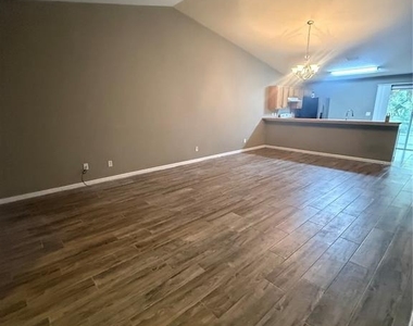 49 Providence Lane - Photo Thumbnail 15