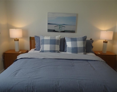 2473 Rosa Lane - Photo Thumbnail 9