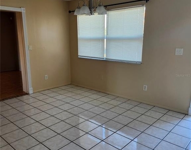 2220 Birchcrest Boulevard - Photo Thumbnail 12