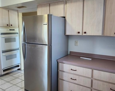 2220 Birchcrest Boulevard - Photo Thumbnail 5