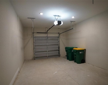 12030 Tetzel Avenue - Photo Thumbnail 18