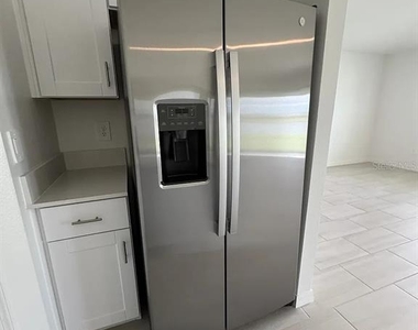 8513 8513 Blue Wave Ln, Fl - Photo Thumbnail 5