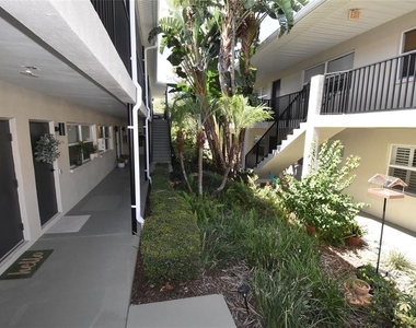 220 6th Avenue N - Photo Thumbnail 2