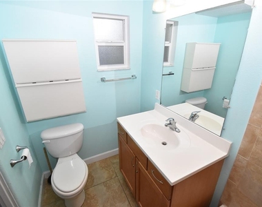220 6th Avenue N - Photo Thumbnail 14