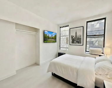 366 West 52nd Street - Photo Thumbnail 2