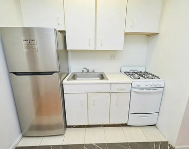 366 West 52nd Street - Photo Thumbnail 1