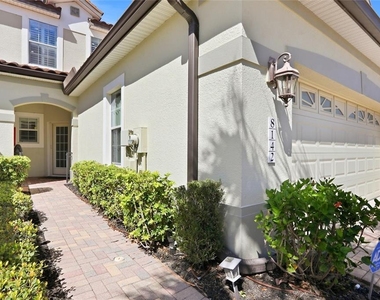 8142 Miramar Way - Photo Thumbnail 4