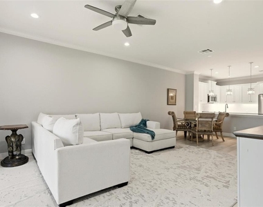 8142 Miramar Way - Photo Thumbnail 8